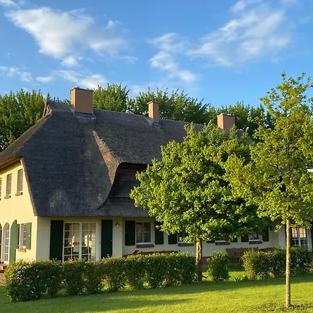 Ruegen-ferienhof 컨트리하우스